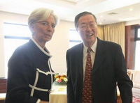 Zhou Xiaochuan rencontre Christine Lagarde à Beijing
