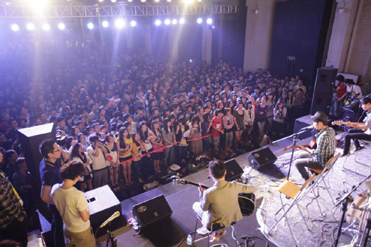 La fête de la musique à Shanghai a attiré de nombreux habitants locaux.