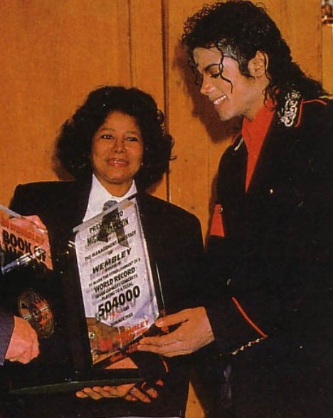 Michael Jackson et sa mère (photo prise en 1988)