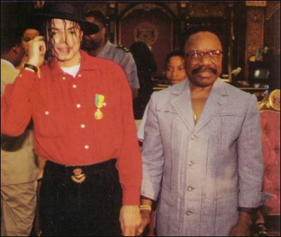 Michael Jackson et l&apos;ancien président du Gabon el Hadj Omar Bongo Ondimba