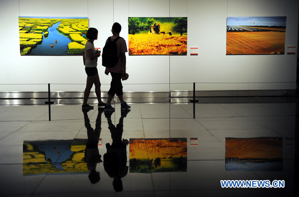 5 Chine : exposition de photos à Nanjing à l'occasion du 90e anniversaire de la fondation du PCC 