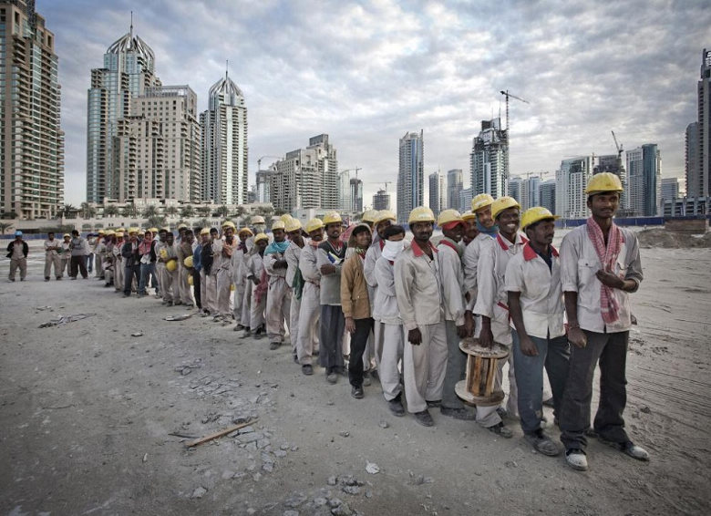 La vie douloureuse des ouvriers étrangers à Dubaï 1