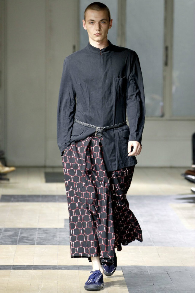 Semaine de la mode de Paris: défilé Yohji Yamamoto 5