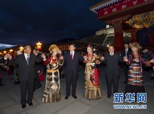 Tibet : des feux d´artifices pour fêter la libération pacifique