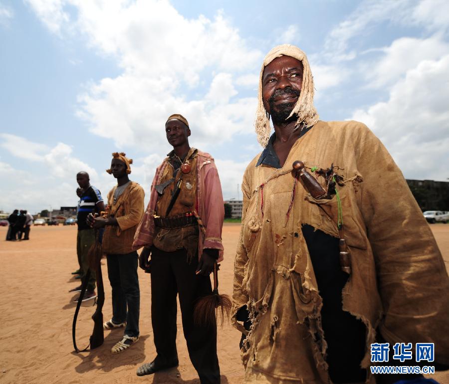 Le 25 juillet à Abidjan, capitale économique ivoirienne, des chasseurs se réunissent.