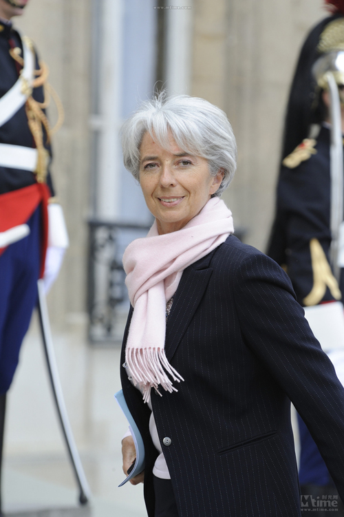 Carla Bruni-Sarkozy et Christine Lagarde élues femmes les mieux habillées au monde12