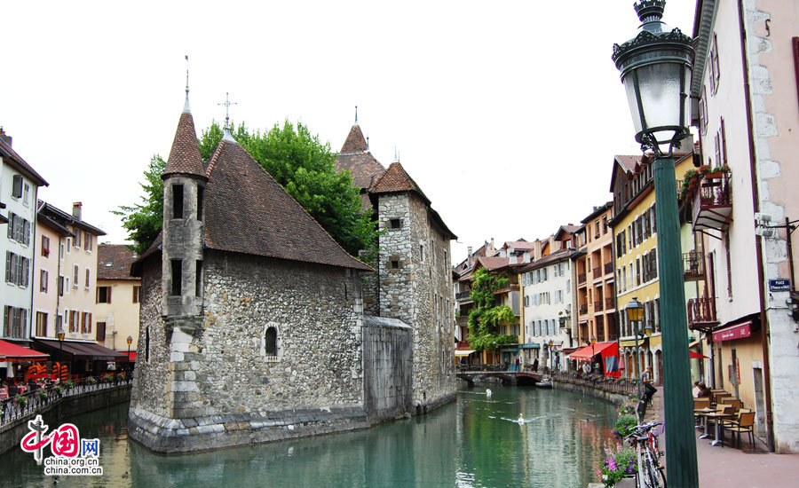 Le Palais de l&apos;Isle, un des symboles d&apos;Annecy.