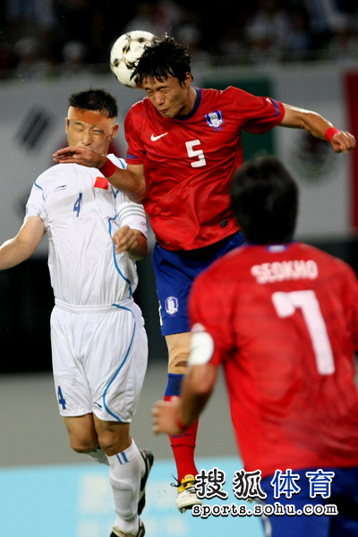 Universiade/football : la Chine qualifiée en quart de finale(3)