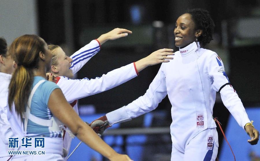 Universiade : la France remporte la compétition d'épée dames par équipe(2)