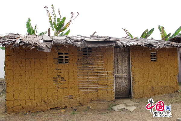 Villages et maisons traditionnels gabonais