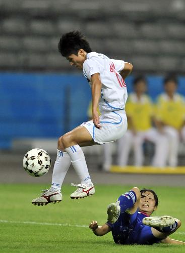 Universiade : la Chine remporte le football féminin(4)