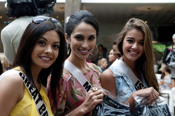 Les candidates du concours Miss Univers 2011 à Guaruja5