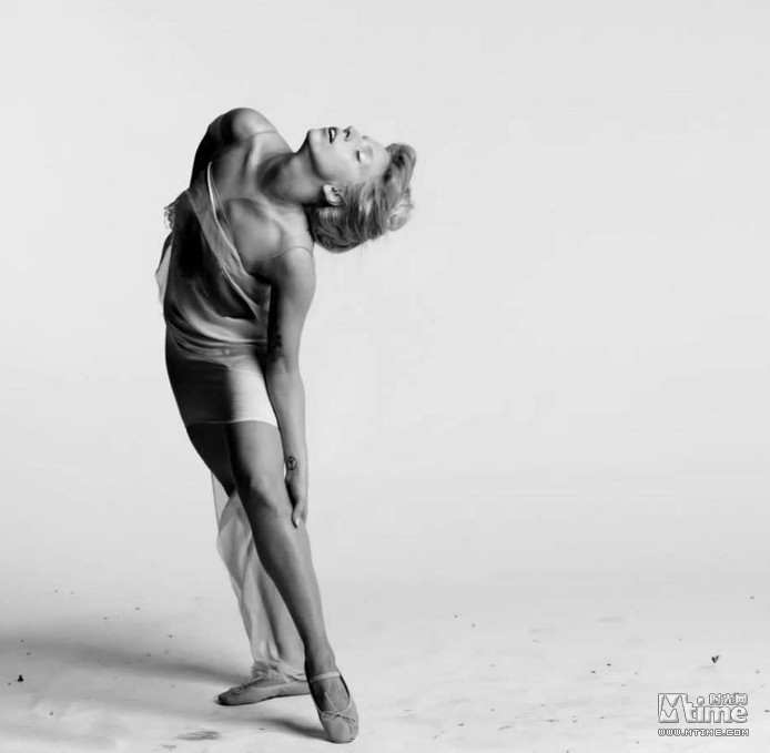 Lady Gaga sans maquillage en couverture de Bazaar5