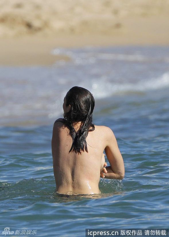 Marion Cotillard sur le tournage du film De rouille et d&apos;os (Rust and Bone)4