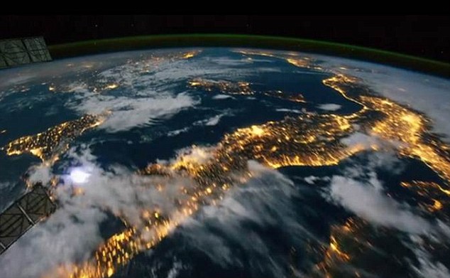 Photos spatiales de la planète Terre sous la lumière(2)