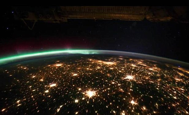 Photos spatiales de la planète Terre sous la lumière(3)