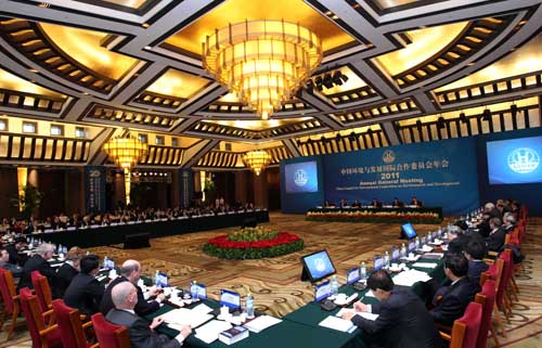 Le Conseil, composé entre autres de 200 experts internationaux qui proposent régulièrement aux autorités leurs suggestions quant aux politiques environnementales à mener, a tenu sa conférence annuelle du 16 au 18 novembre à Beijing.