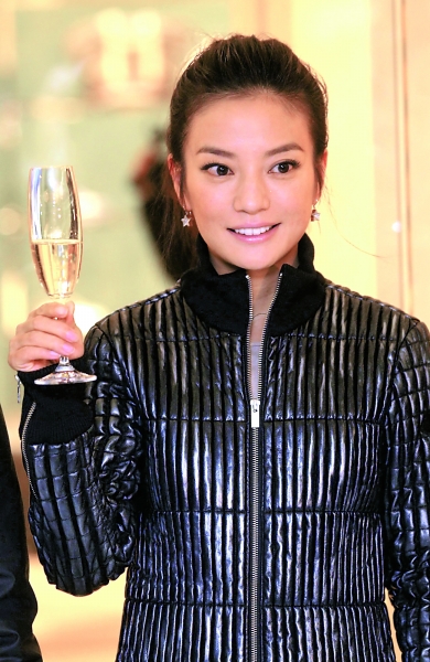 La célèbre actrice chinoise Zhao Wei achète un château à Saint-Emilion