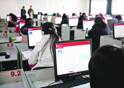 Le nouvel examen national de compétences en langue chinoise, également ouvert aux étrangers, a été lancé samedi à travers le pays. 