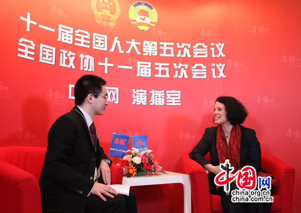 Sylvie Bermann : un rééquilibrage de l'économie avec l'augmentation de la consommation intérieure est un défi pour la Chine en 2012