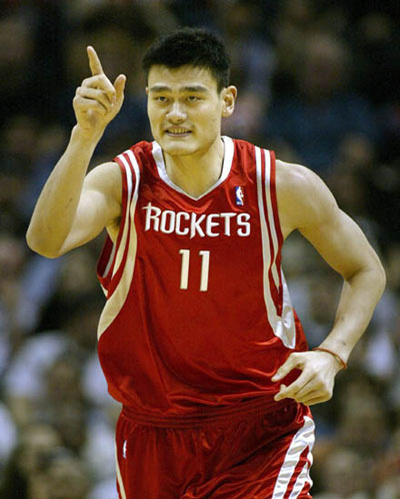 Yao Ming parmi les meilleurs joueurs des Houston Rockets de l'histoire