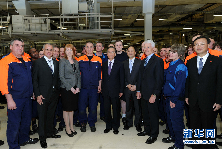Le Premier ministre chinois salue la fusion Geely-Volvo comme un «exemple de réussite»