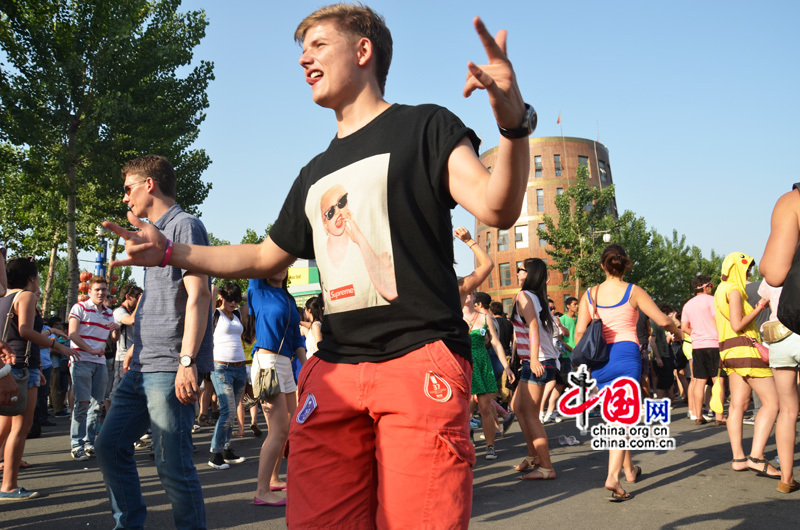 Le festival Intro 2012 à Beijing, grande fête des amateurs de la musique électronique