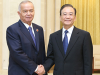 Le Premier ministre chinois rencontre le président ouzbek