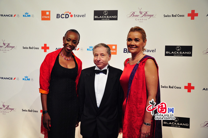 Le 9 juin, Jean Todt (au centre), président de la Fédération internationale de l'automobile, assiste au Bal de la Croix-Rouge suisse 2012.