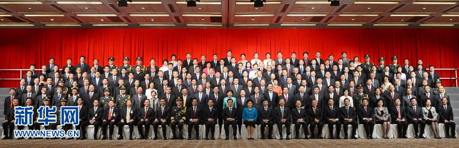 Le président chinois rencontre des fonctionnaires du gouvernement central à Hong Kong