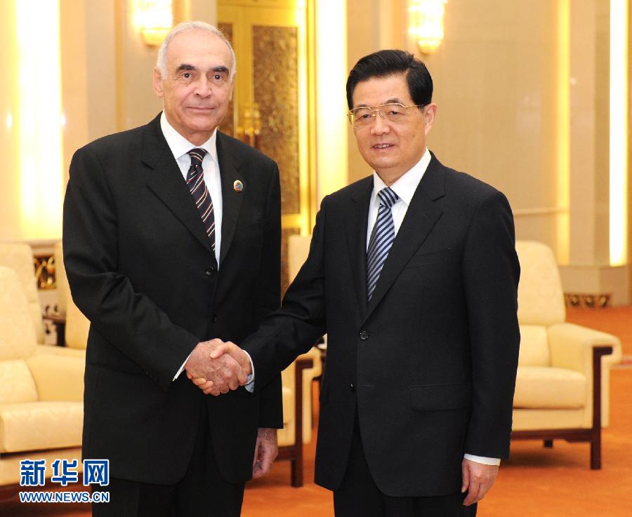 Le président chinois rencontre l&apos;envoyé spécial du président égyptien