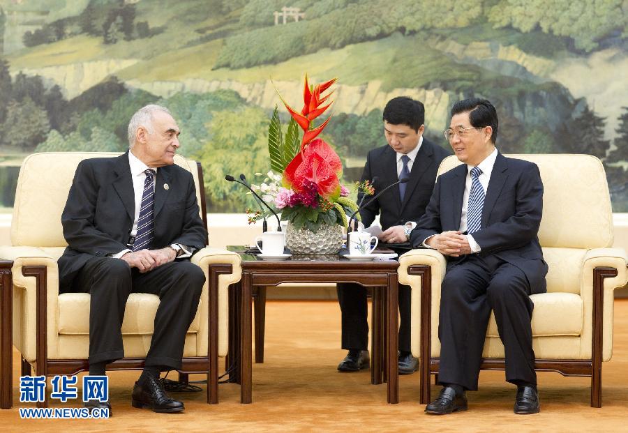 Le président chinois rencontre l&apos;envoyé spécial du président égyptien