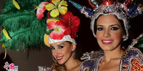 Les candidates de Miss Monde se rassemblent à Erdos