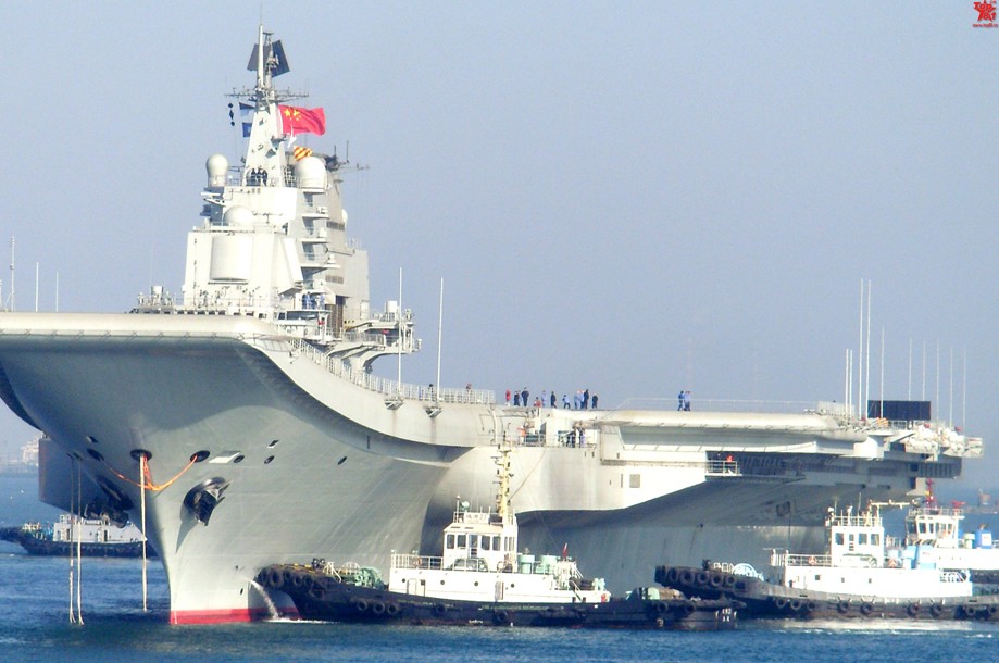 Le 1er anniversaire de l&apos;essai en mer du porte-avions chinois