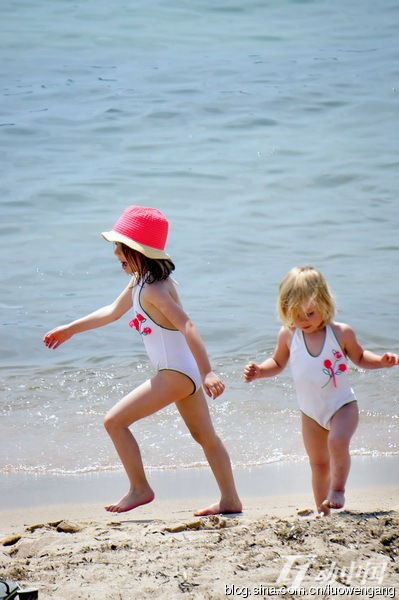 Photos : les touristes dénudés sur la plage de Cannes