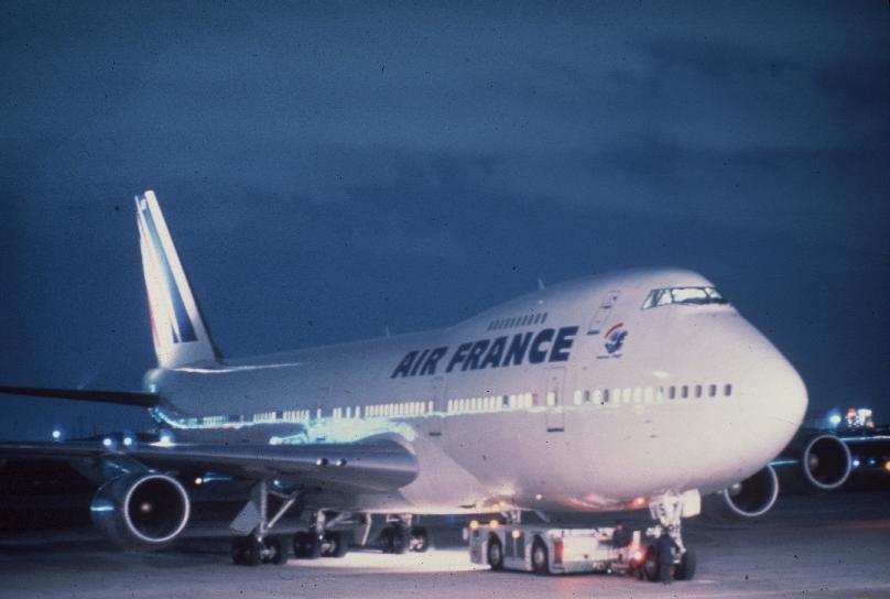 Une « collecte » auprès des passagers par Air France par manque de carburant
