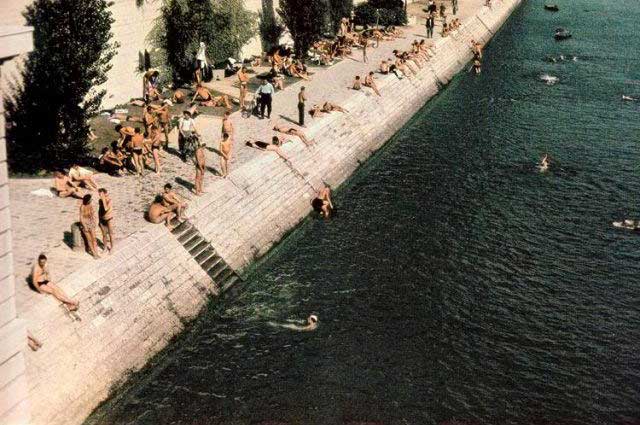 Photos anciennes : Paris occupé par l'Allemagne nazie