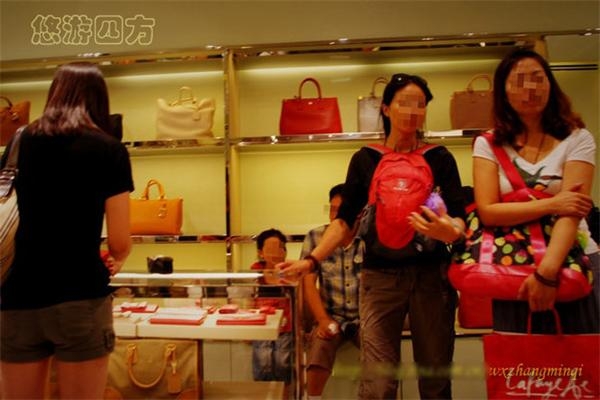 Les Chinois sont des passionnés de produits de luxe aux Galeries Lafayette