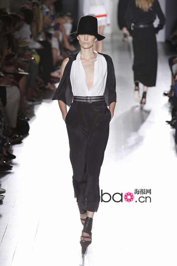 Fashion Week de New York : défilé Victoria Beckham 12