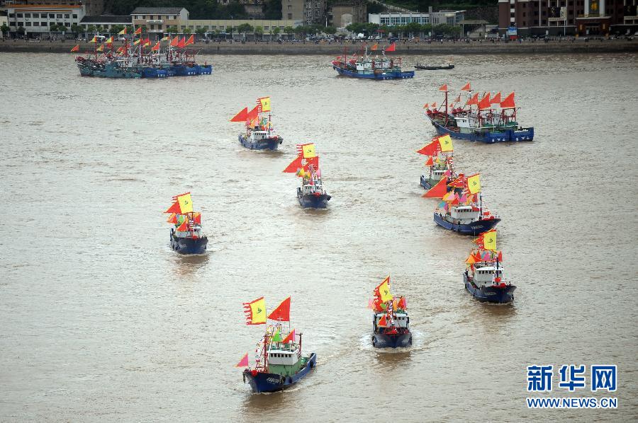 Des milliers de bateaux entament la nouvelle saison de pêche_4