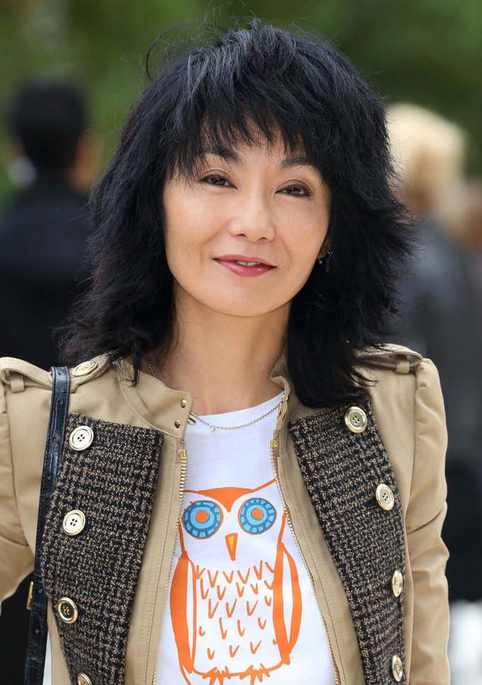 Fashion Week de Londres : l&apos;actrice hongkongaise Maggie Cheung au défilé Burberry Prosum 5