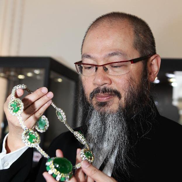 Première participation d'un créateur de bijoux chinois à la 26e Biennale des antiquités de Paris