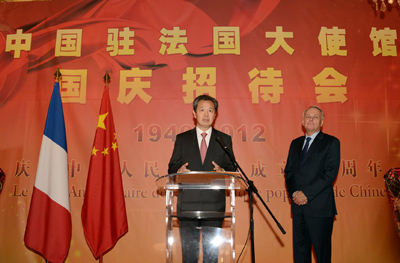 M. Ayrault célèbre la fête nationale de Chine à Paris_3