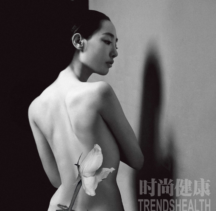 Des actrices chinoises posent nues pour la campagne « Ruban rose » 2