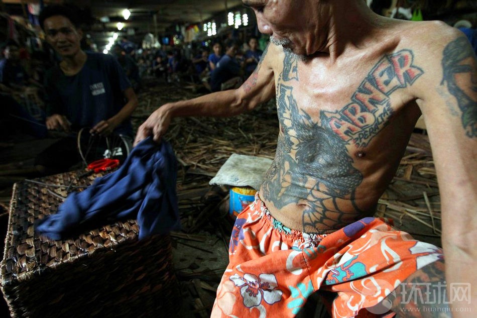 Les tatouages des prisonniers aux Philippines 14