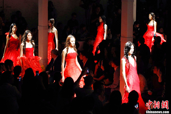 Fashion Week de Shanghai : Vedettes au défilé Vera Wang10