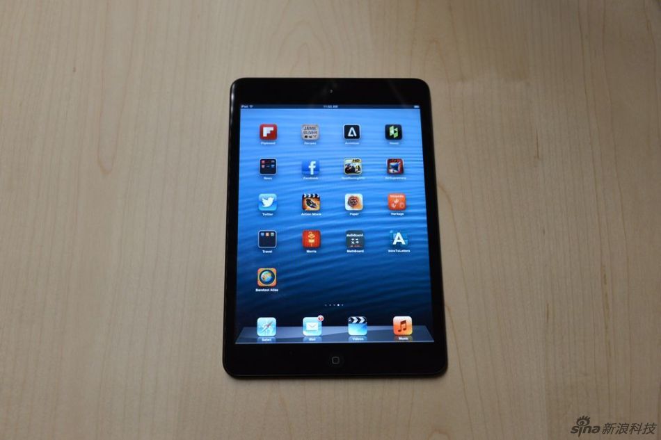 Sortie de l'iPad mini en photos