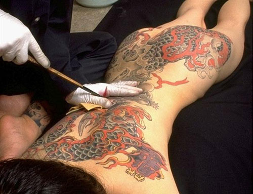 Découvrir les débuts de l'art du tatouage au Japon