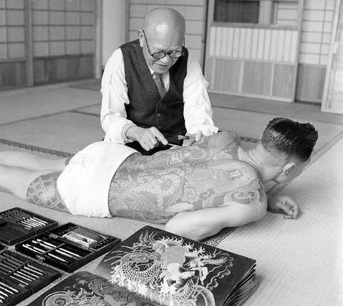 Découvrir les débuts de l'art du tatouage au Japon