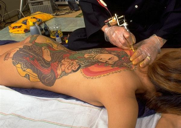 Découvrir les débuts de l'art du tatouage au Japon